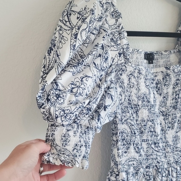 Smocked puff sleeve dress size S - Picture 2 of 6